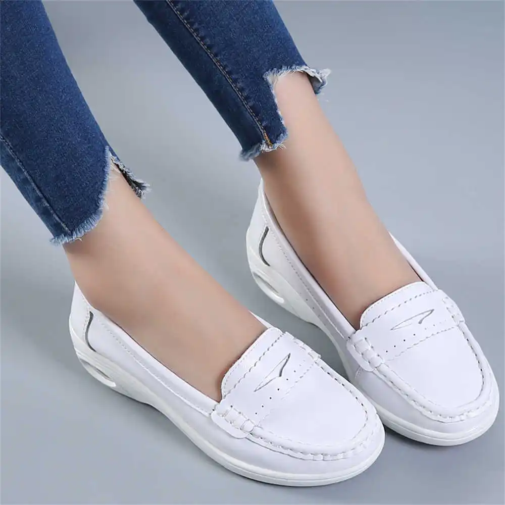 Thick Sole Slipon White Traine – Outdoor Sport Climbing Uk recenzja i cena