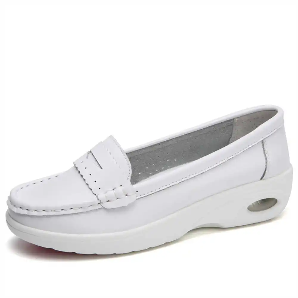 Thick Sole Slipon White Traine – Outdoor Sport Climbing Uk recenzja i cena