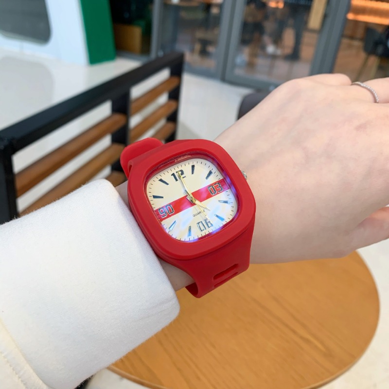 Square Silicone Electronic Wat – Outdoor Sport Watch recenzja i cena